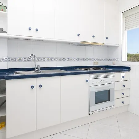 New Golden Mile Apartment *